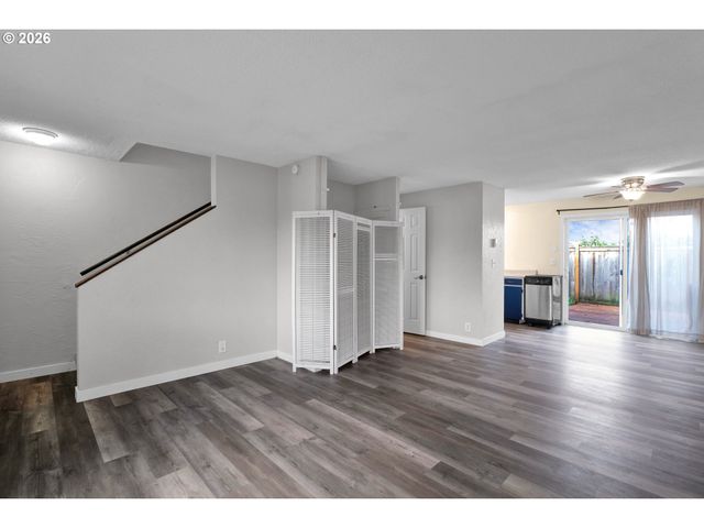 1935 W 17TH Ave B, Eugene, OR 97402