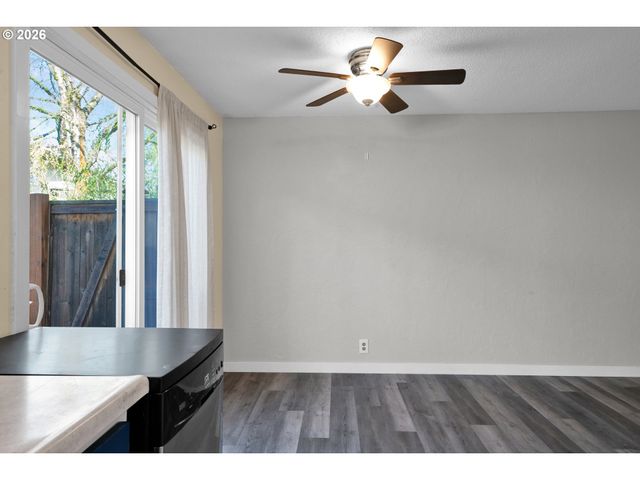 1935 W 17TH Ave B, Eugene, OR 97402