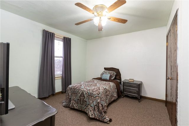 95 Harwood St, Mt Washington, PA 15211