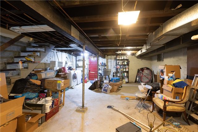 95 Harwood St, Mt Washington, PA 15211