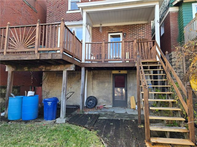 95 Harwood St, Mt Washington, PA 15211