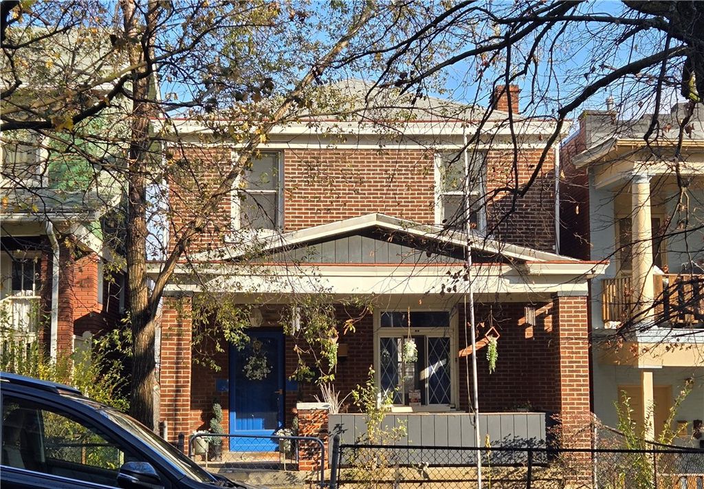 95 Harwood St, Mt Washington, PA 15211