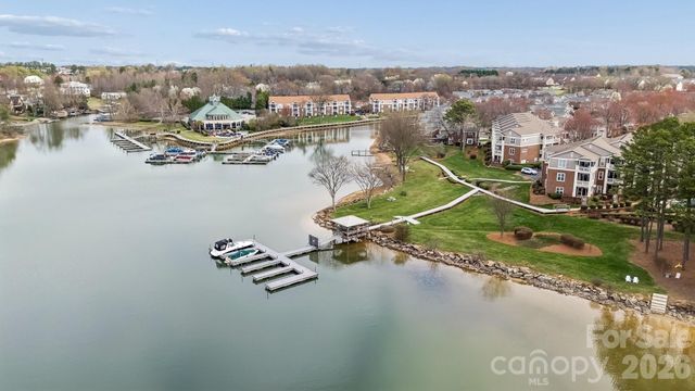 7844 Village Harbor Drive, Cornelius, NC 28031