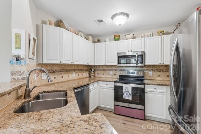 7844 Village Harbor Drive, Cornelius, NC 28031