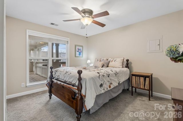 7844 Village Harbor Drive, Cornelius, NC 28031