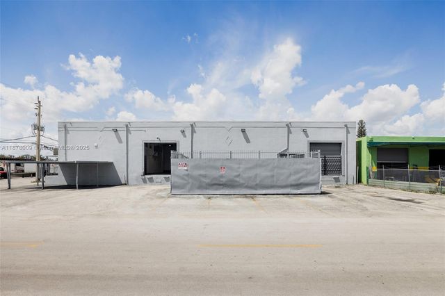 7801 NW 52nd St, Doral, FL 33166
