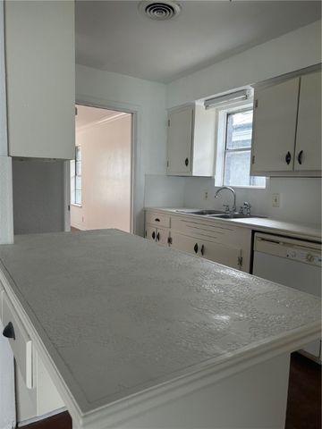 230 Carol Ave, Kingsville, TX 78363