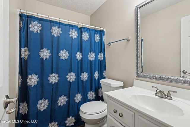 6303 W Oak Run Drive, Olive Branch, MS 38654