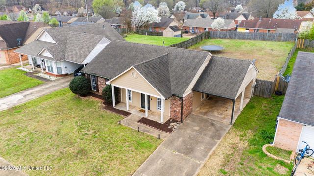 6303 W Oak Run Drive, Olive Branch, MS 38654