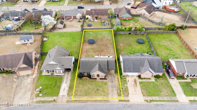 6303 W Oak Run Drive, Olive Branch, MS 38654