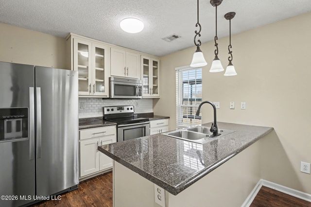 6303 W Oak Run Drive, Olive Branch, MS 38654