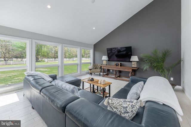 140 COLONY PL, Swedesboro, NJ 08085