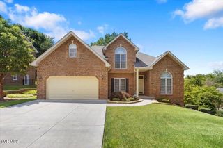 202 Woodbriar Drive, Johnson City, TN 37604