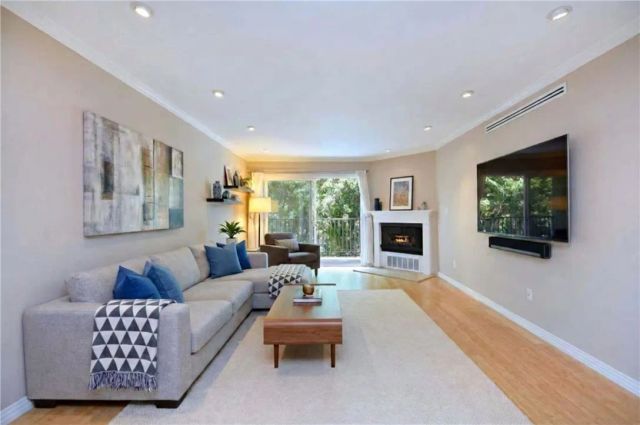 1230 Horn Avenue 414, West Hollywood, CA 90069