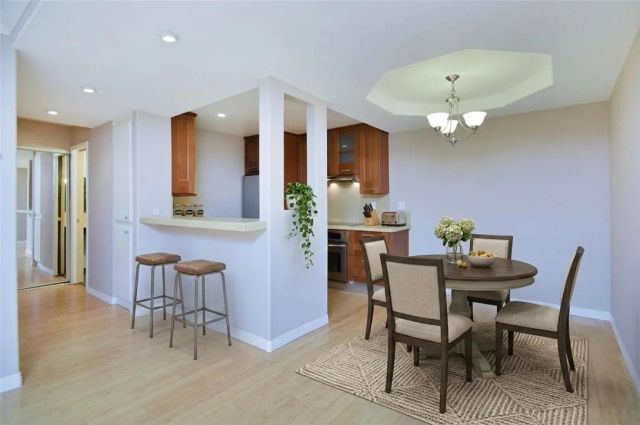 1230 Horn Avenue 414, West Hollywood, CA 90069