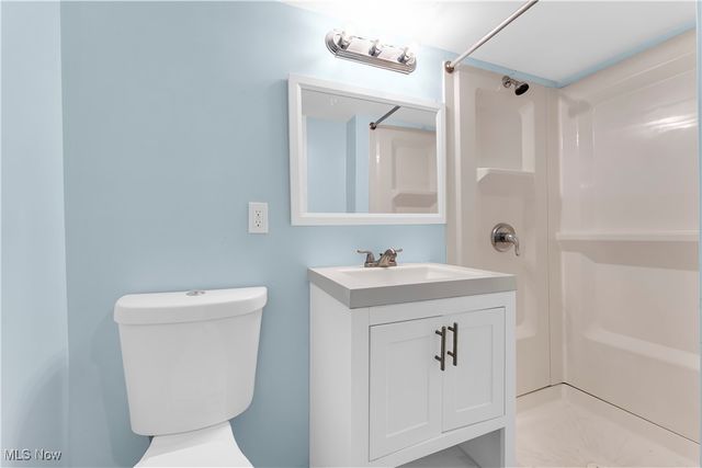 5198 W 148th Street, Brook Park, OH 44142