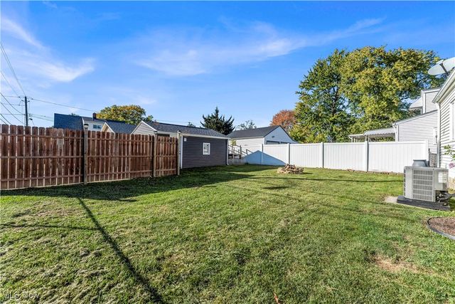 5198 W 148th Street, Brook Park, OH 44142