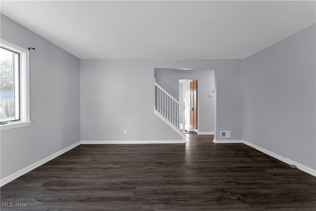 5198 W 148th Street, Brook Park, OH 44142