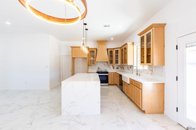 1643 E Union St, San Luis, AZ 85336