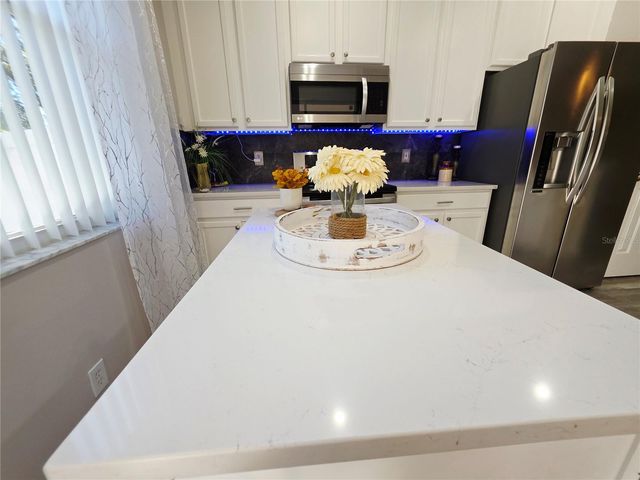 580 BLACK LION DRIVE NE, St Petersburg, FL 33716