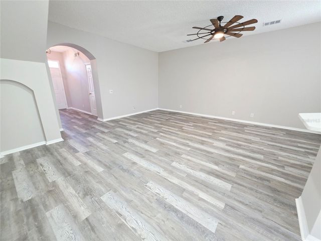 580 BLACK LION DRIVE NE, St Petersburg, FL 33716