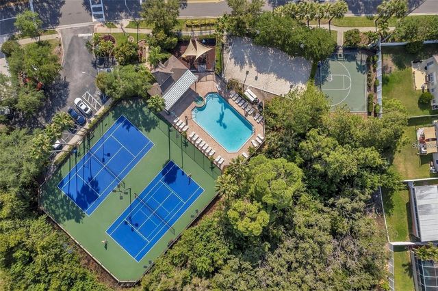 580 BLACK LION DRIVE NE, St Petersburg, FL 33716