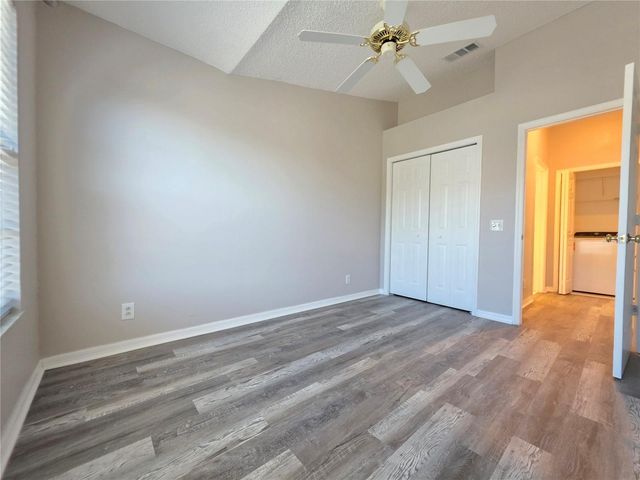 580 BLACK LION DRIVE NE, St Petersburg, FL 33716