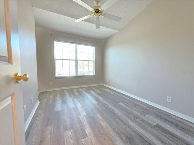 580 BLACK LION DRIVE NE, St Petersburg, FL 33716