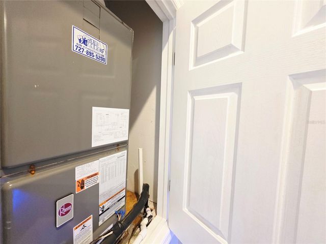 580 BLACK LION DRIVE NE, St Petersburg, FL 33716