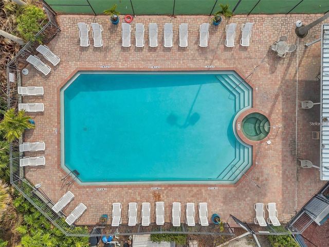 580 BLACK LION DRIVE NE, St Petersburg, FL 33716