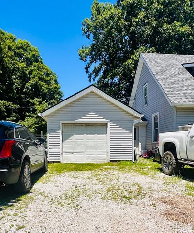 390 S Grant Street, Martinsville, IN 46151