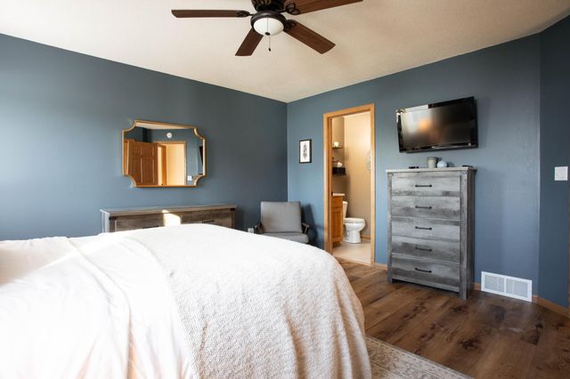 903 Geneva Drive, Alexandria, MN 56308