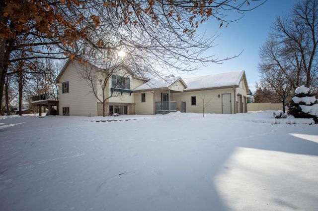 903 Geneva Drive, Alexandria, MN 56308