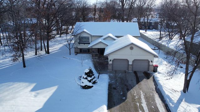 903 Geneva Drive, Alexandria, MN 56308