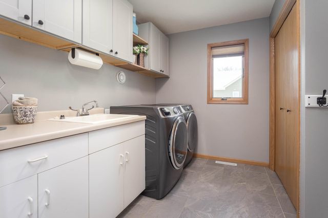 903 Geneva Drive, Alexandria, MN 56308