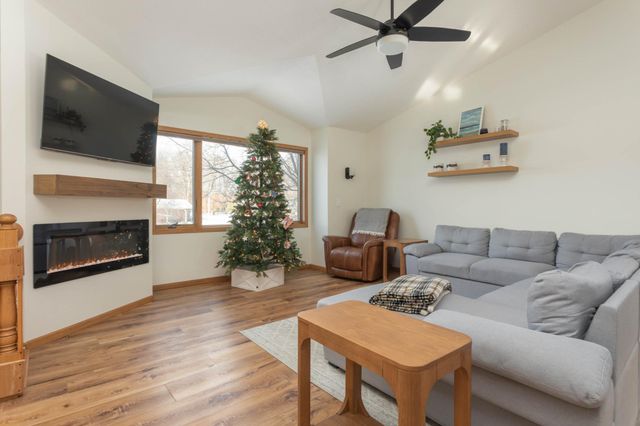 903 Geneva Drive, Alexandria, MN 56308