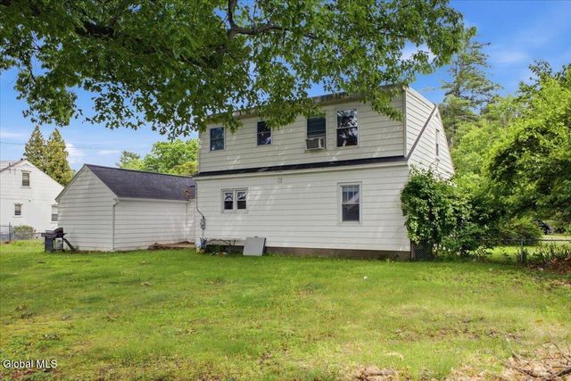 9 Sumter Avenue, Guilderland, NY 12203