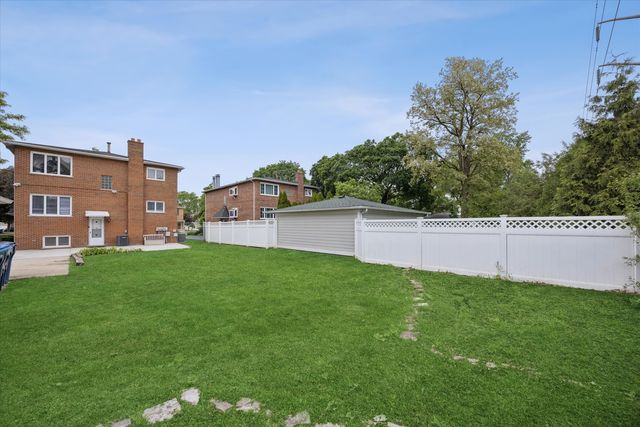801 Barnsdale Road 2, La Grange Park, IL 60526