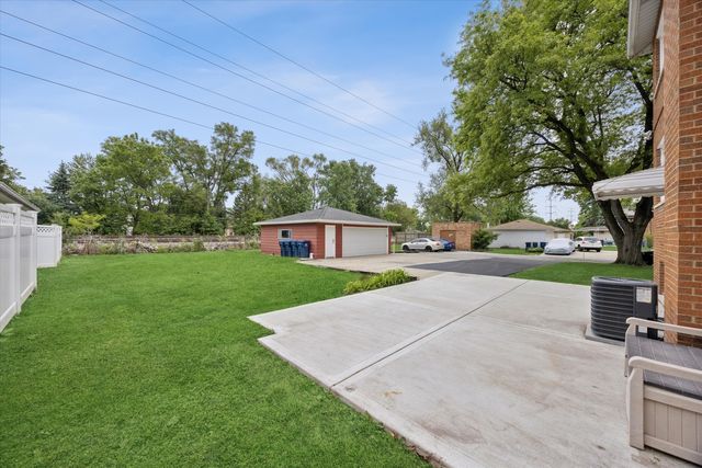 801 Barnsdale Road 2, La Grange Park, IL 60526