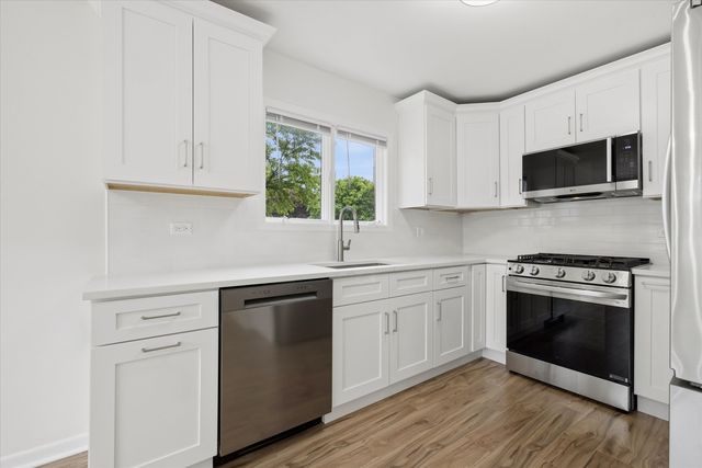 801 Barnsdale Road 2, La Grange Park, IL 60526