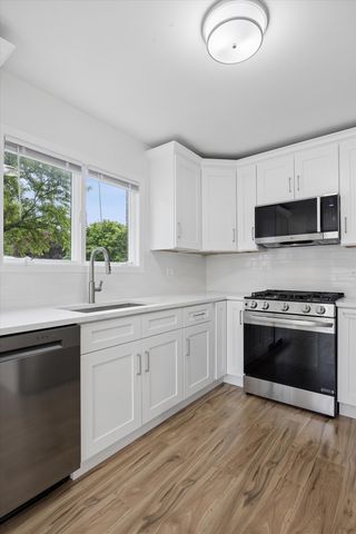 801 Barnsdale Road 2, La Grange Park, IL 60526