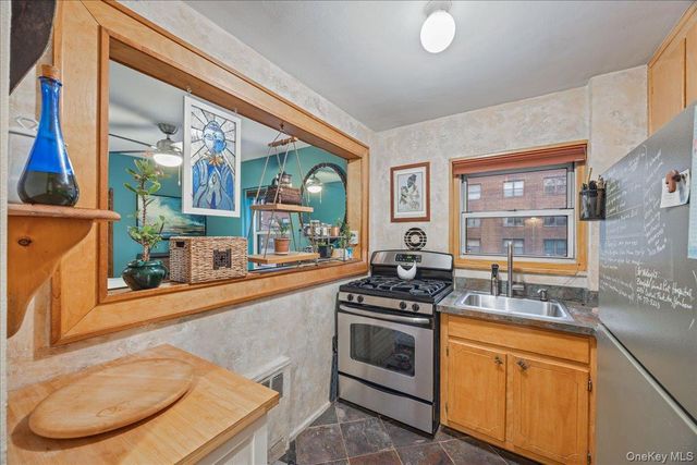 183 Drake Avenue 1P, New Rochelle, NY 10805