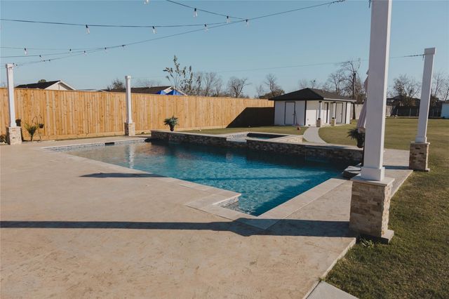 918 Fresa Road, Pasadena, TX 77502