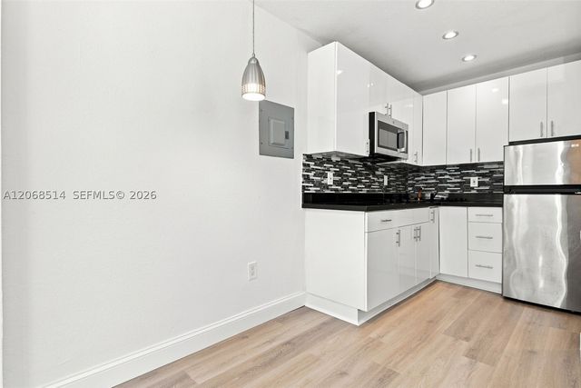119 Menores Ave 2, Coral Gables, FL 33134