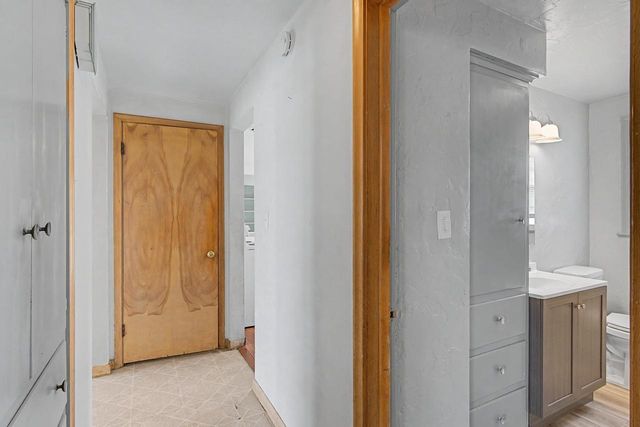 927 SPENCE STREET, Green Bay, WI 54304