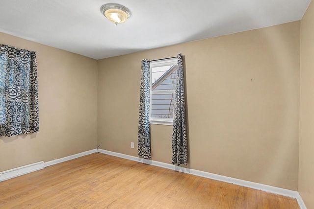 927 SPENCE STREET, Green Bay, WI 54304