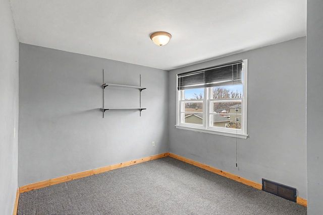 927 SPENCE STREET, Green Bay, WI 54304