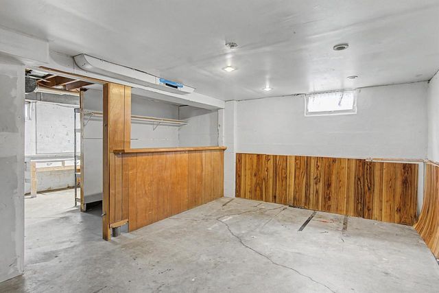 927 SPENCE STREET, Green Bay, WI 54304