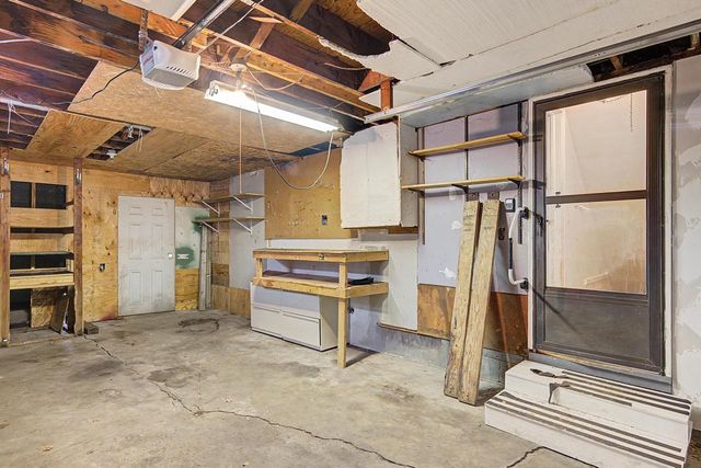 927 SPENCE STREET, Green Bay, WI 54304