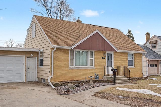 927 SPENCE STREET, Green Bay, WI 54304